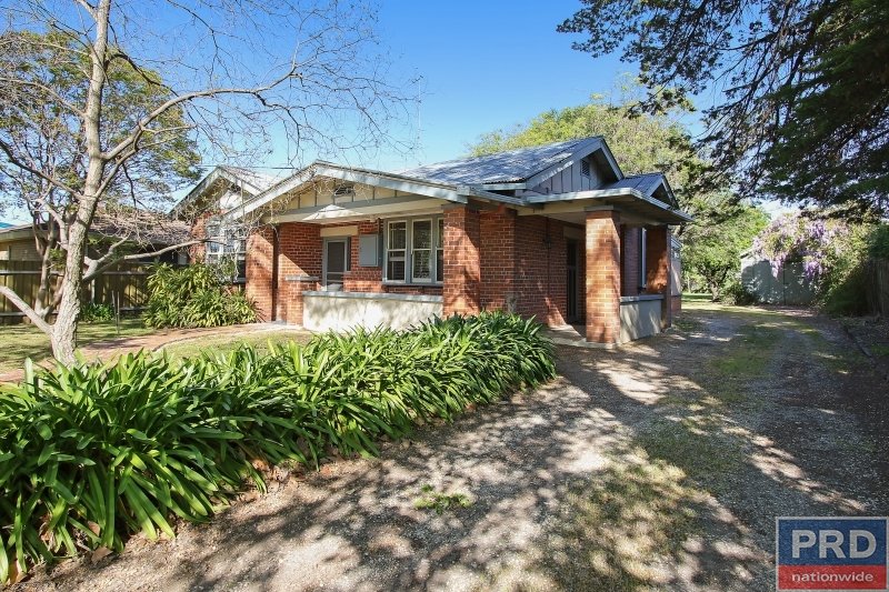 735 Young Street ALBURY 2