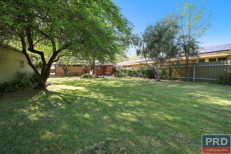 735 Young Street ALBURY 11