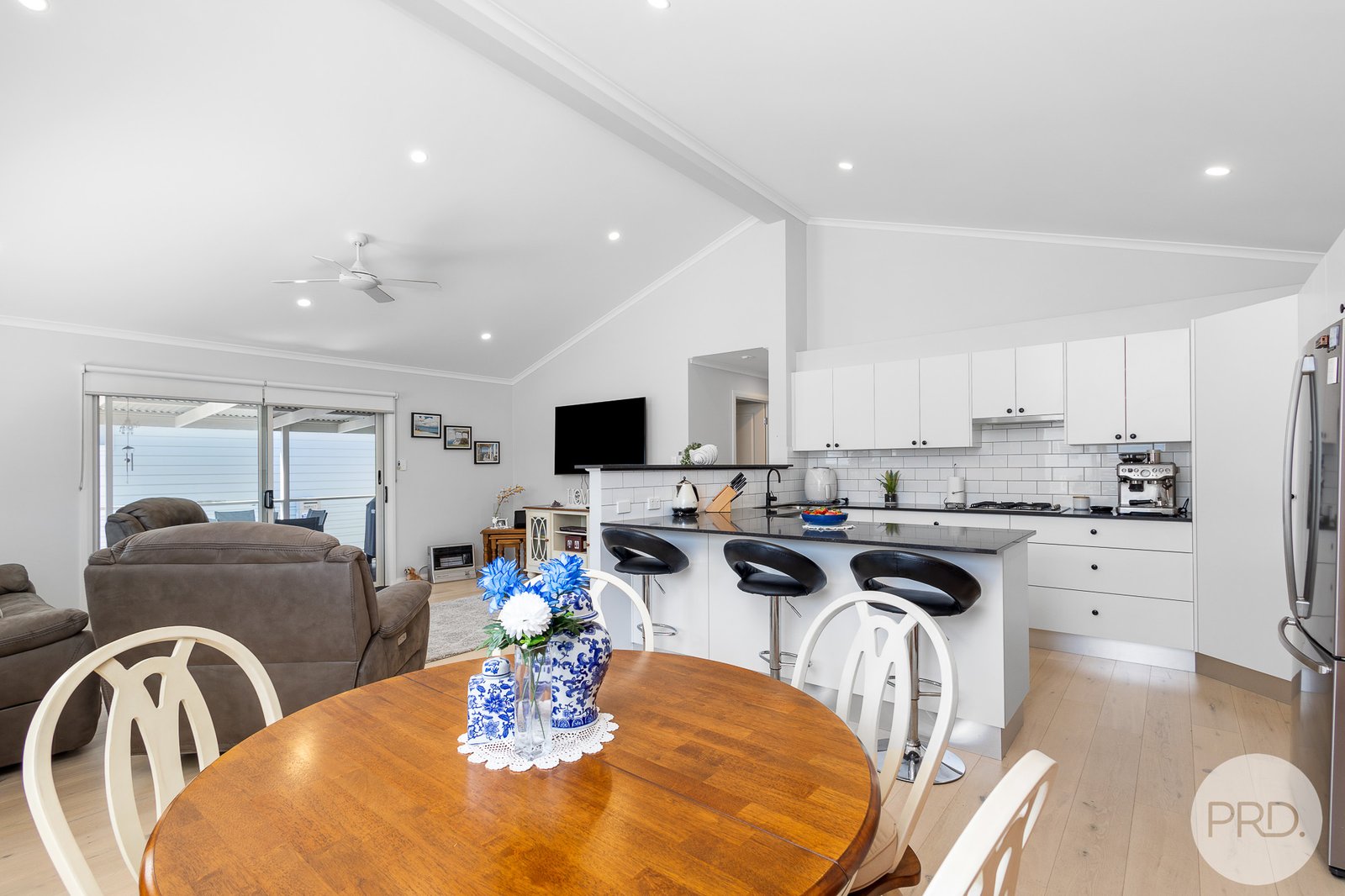 73/536 Gan Gan Road ONE MILE 3