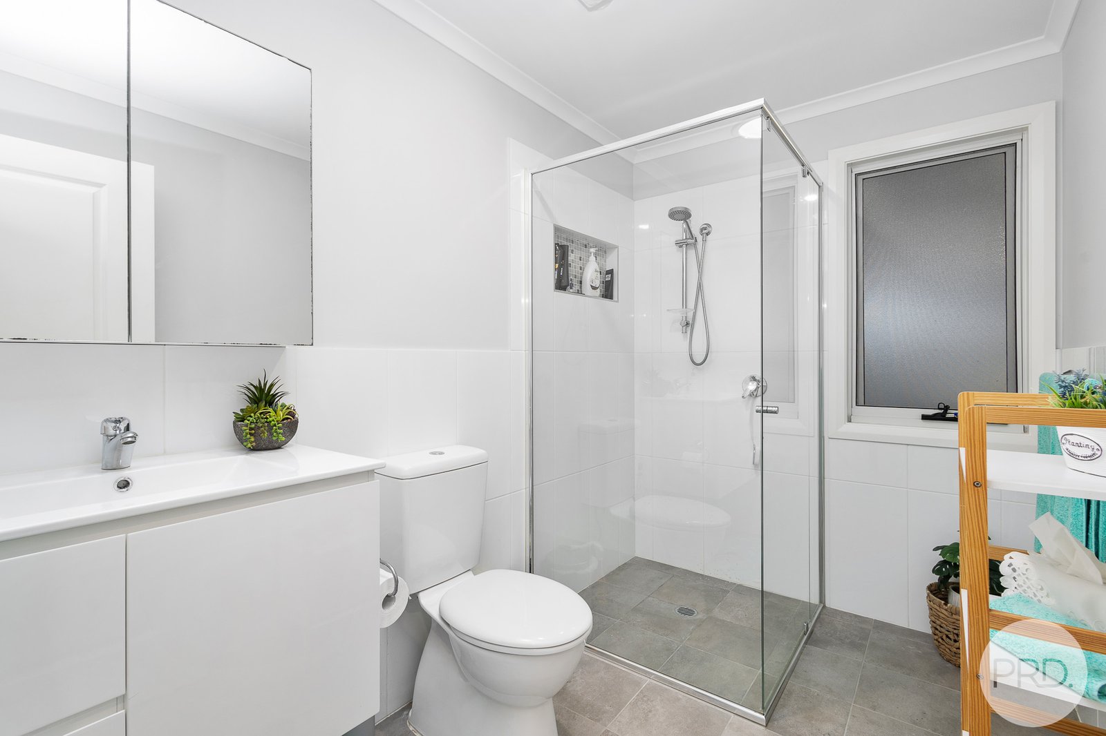 73/536 Gan Gan Road ONE MILE 9