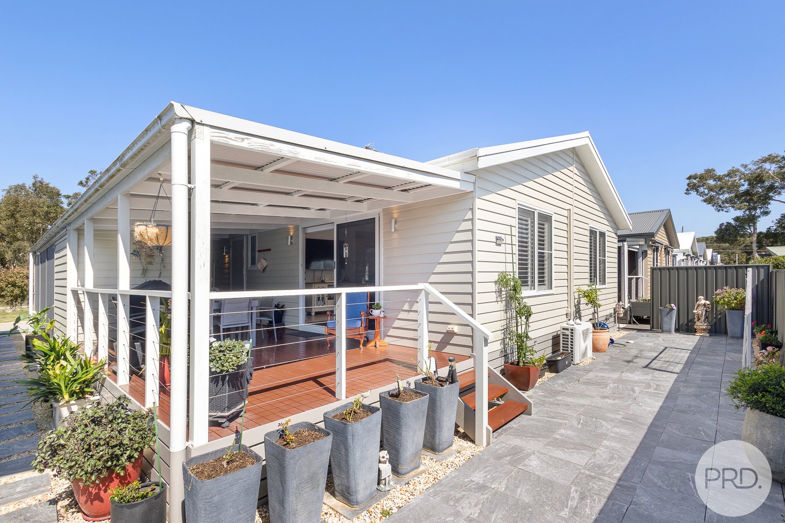 73/536 Gan Gan Road ONE MILE 11