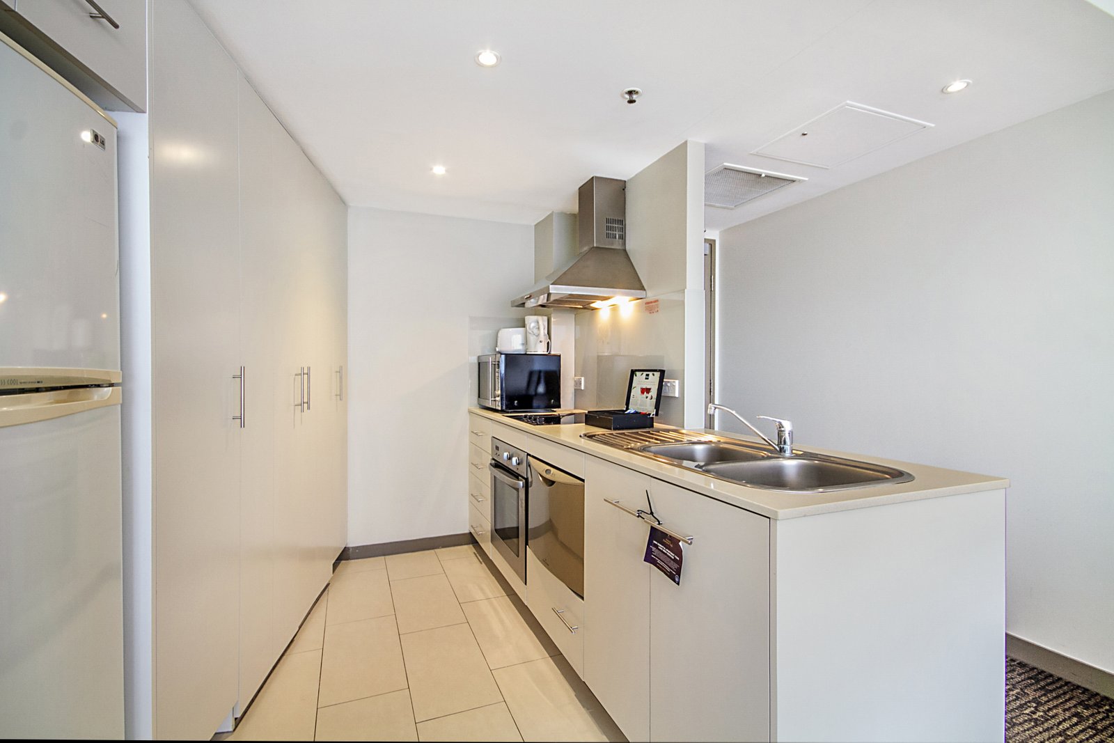 736/6-8 Stuart Street TWEED HEADS 4