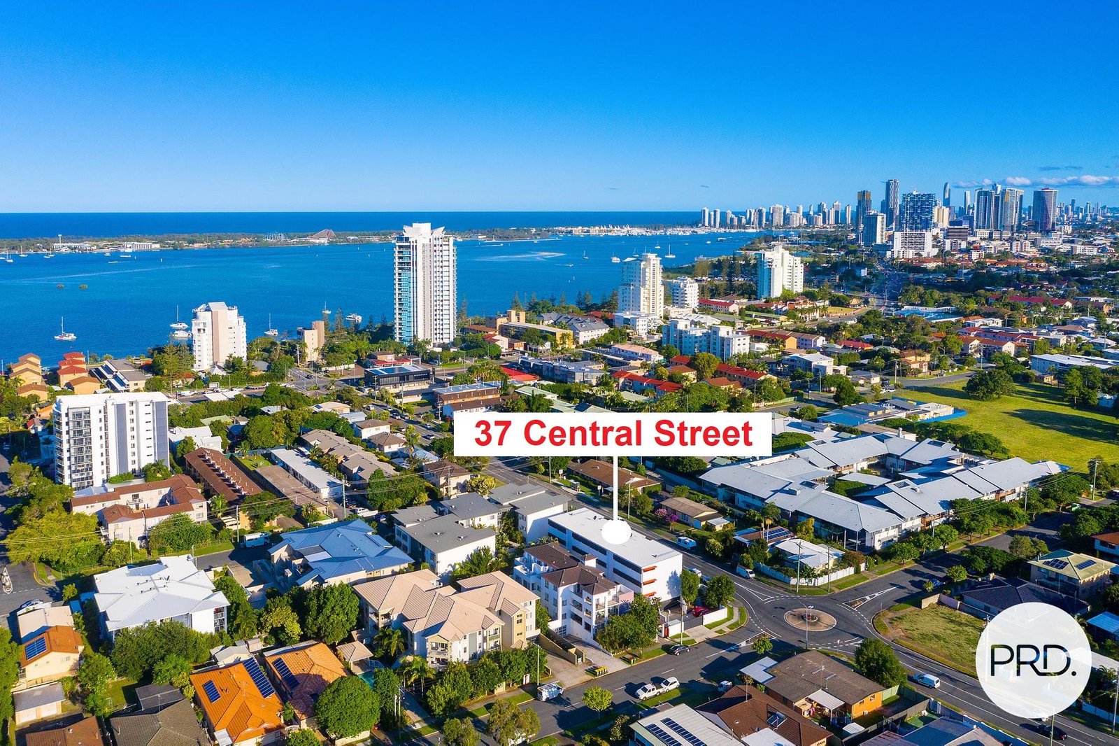 7/37 Central Street LABRADOR 8