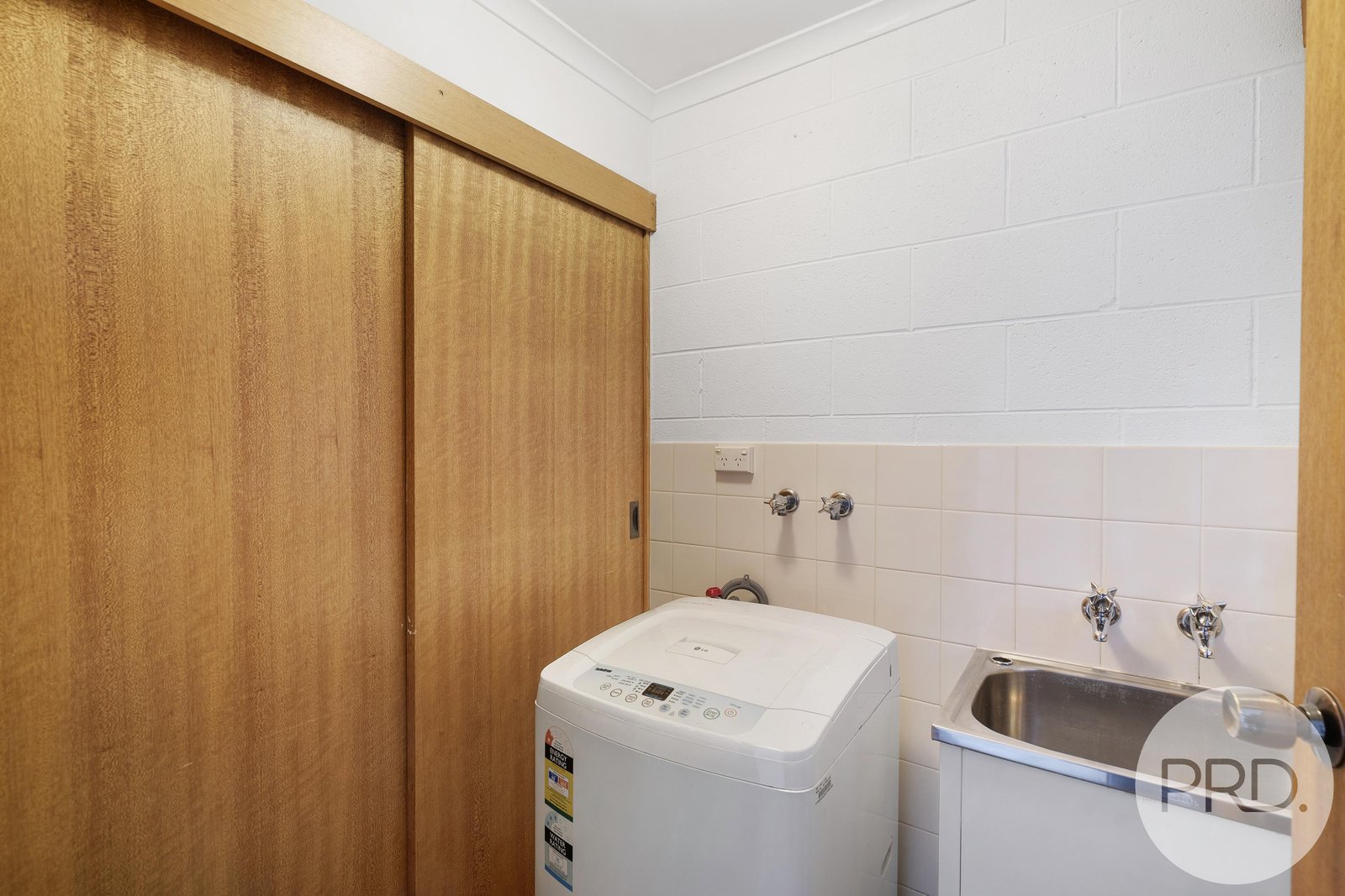 7/38 Sharps Road LENAH VALLEY 10