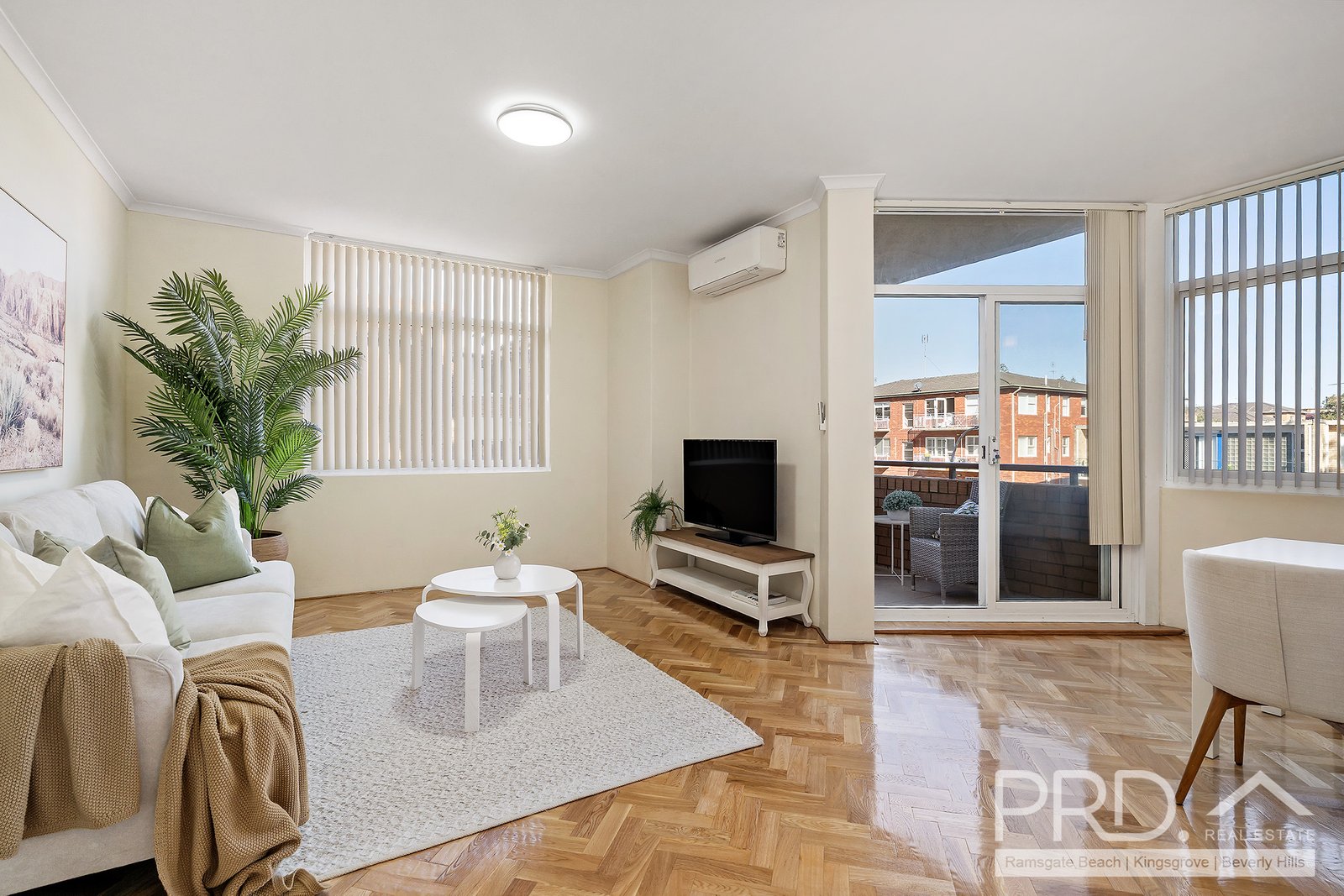 7/4-10 The Boulevarde  BRIGHTON-LE-SANDS 1