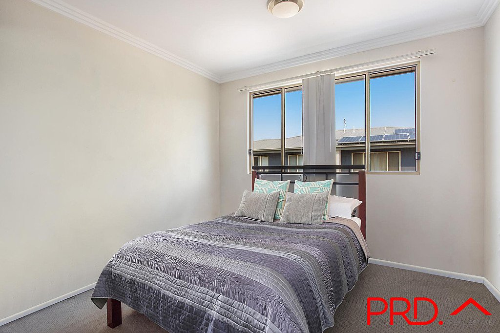 7/4-6 Locke Street SOUTHPORT 6