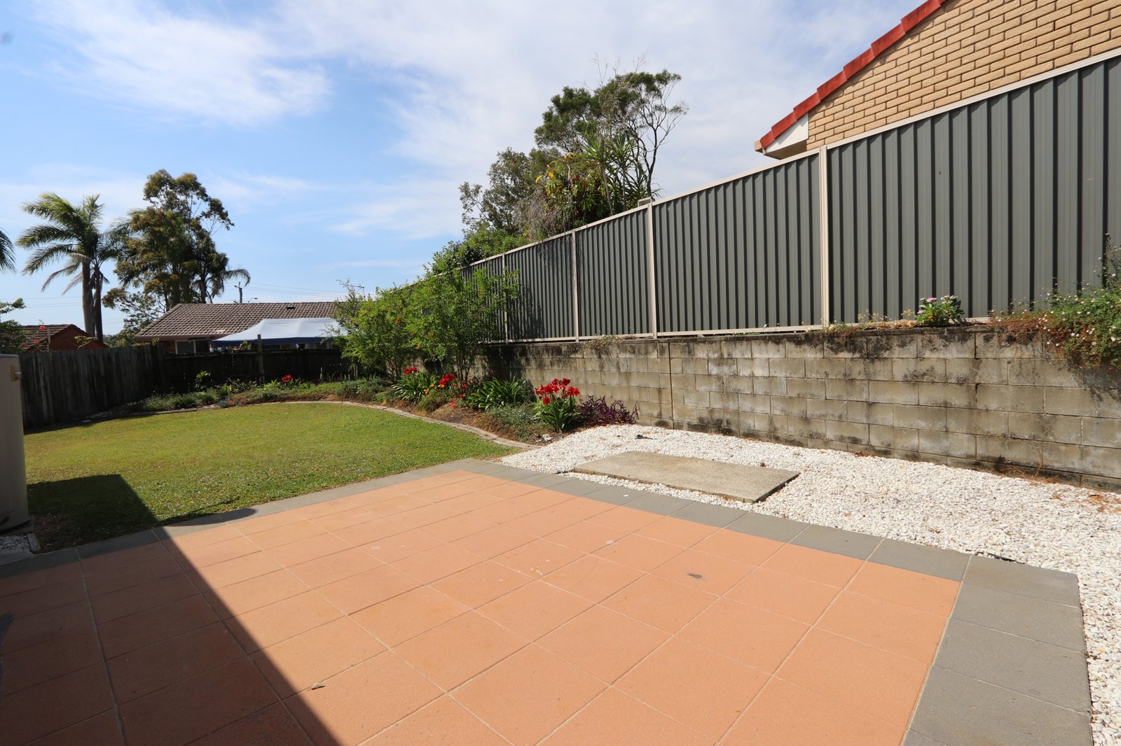 7/4-8 Cassandra Crescent LABRADOR 3