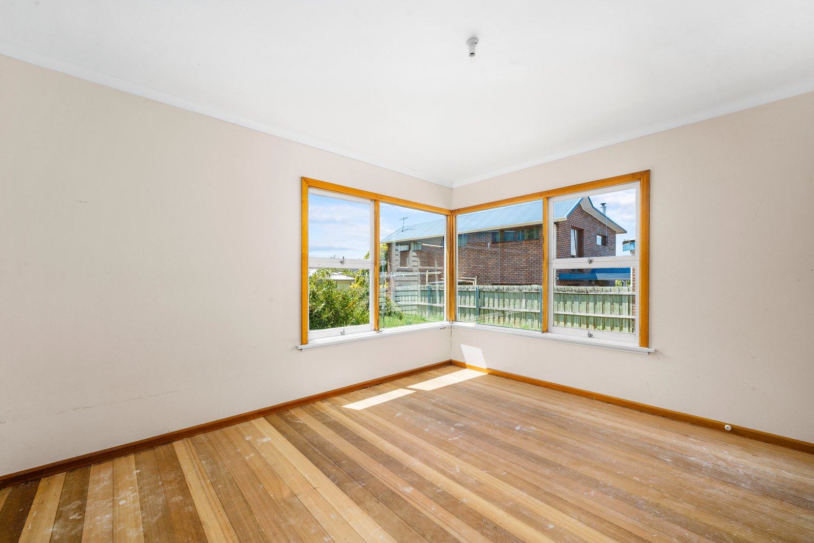 74 Abbotsfield Road CLAREMONT 5