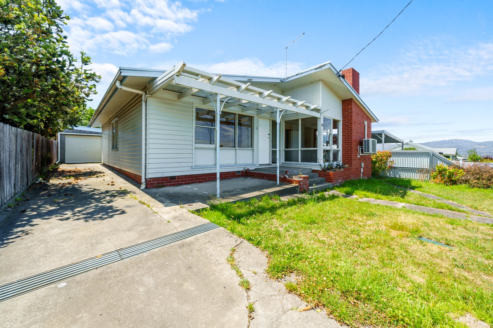 74 Abbotsfield Road CLAREMONT 11