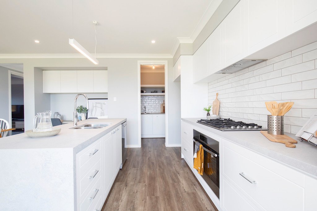 74 Arrowtail Street CHISHOLM 4
