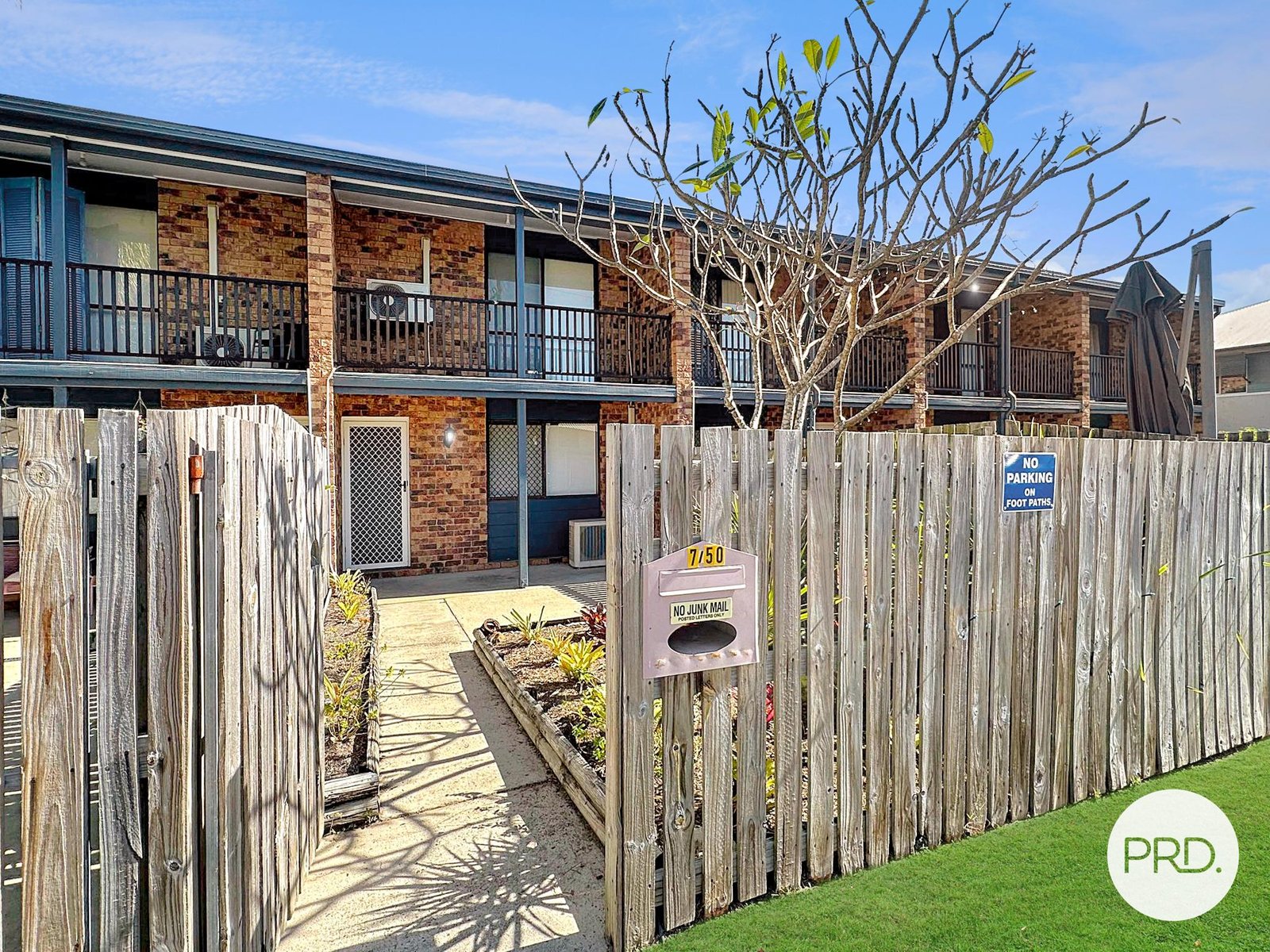 7/4 Bevington Street TANNUM SANDS 1