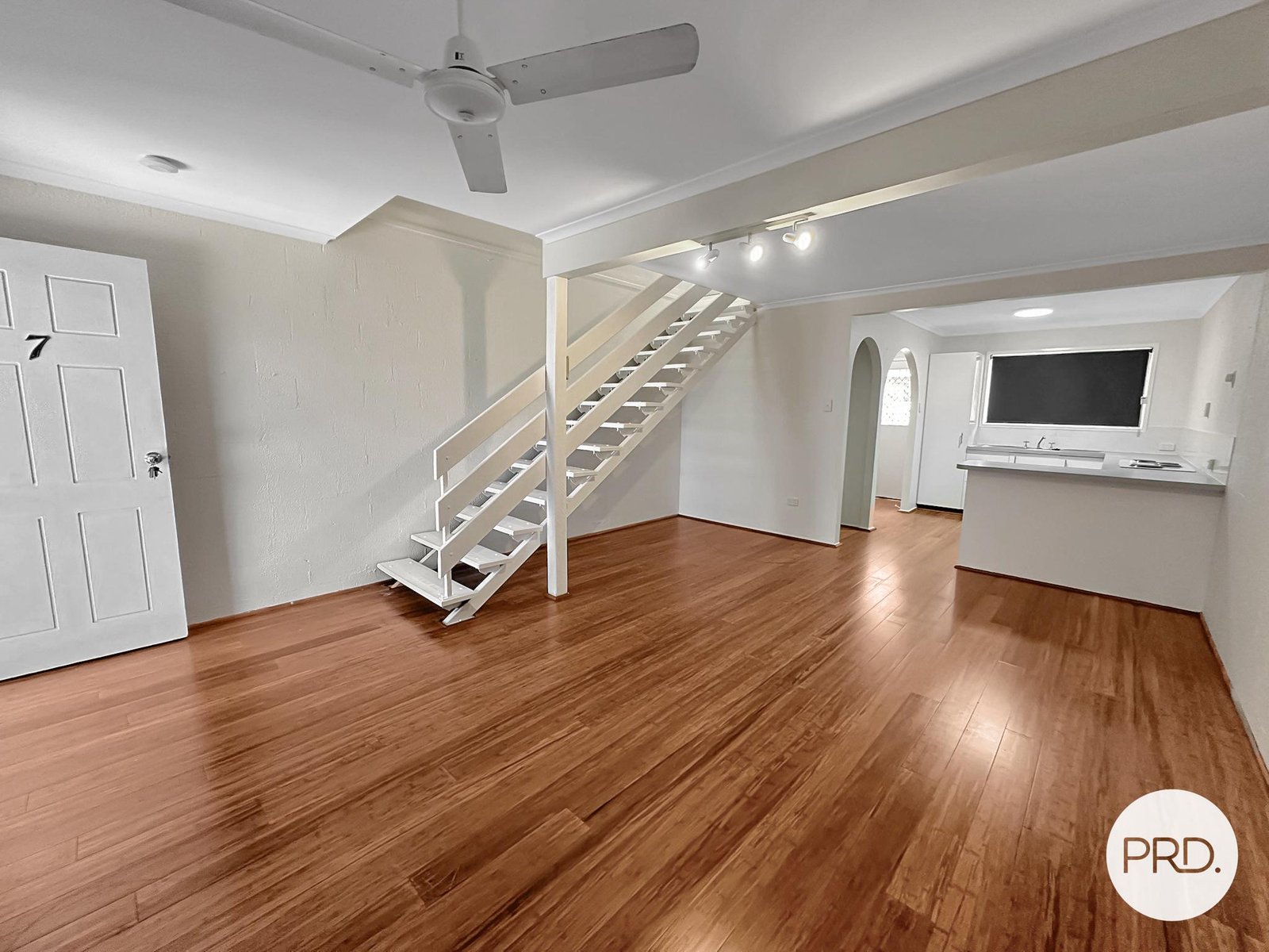 7/4 Bevington Street TANNUM SANDS 4