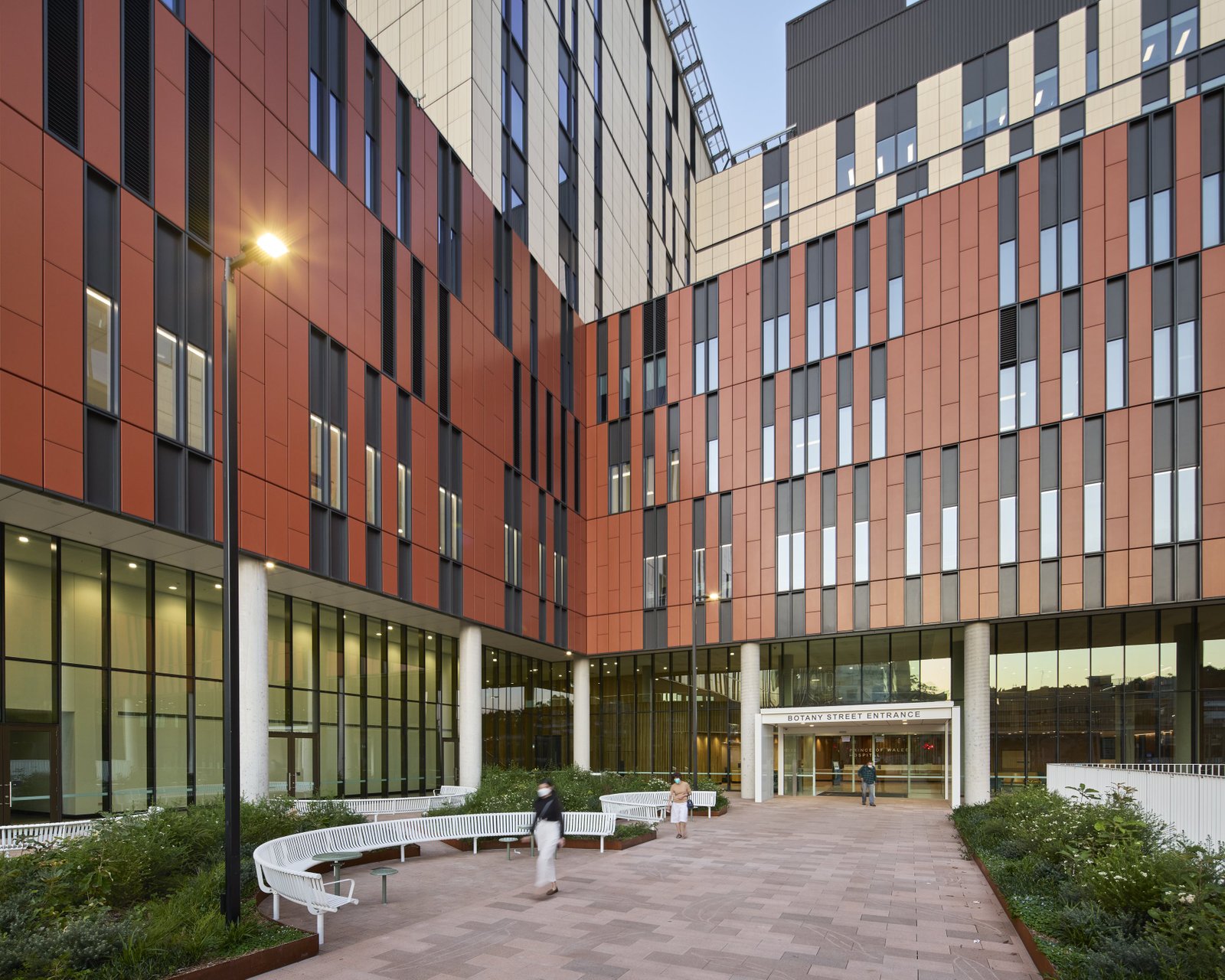 7/4 Botany Street RANDWICK 9