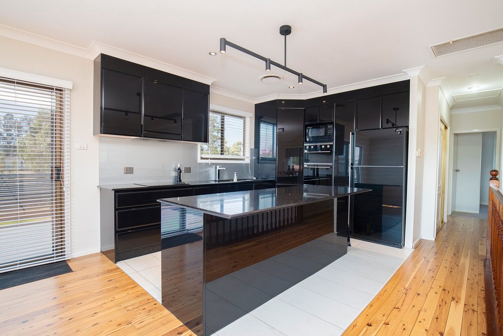 74 Bowden Street HEDDON GRETA 2