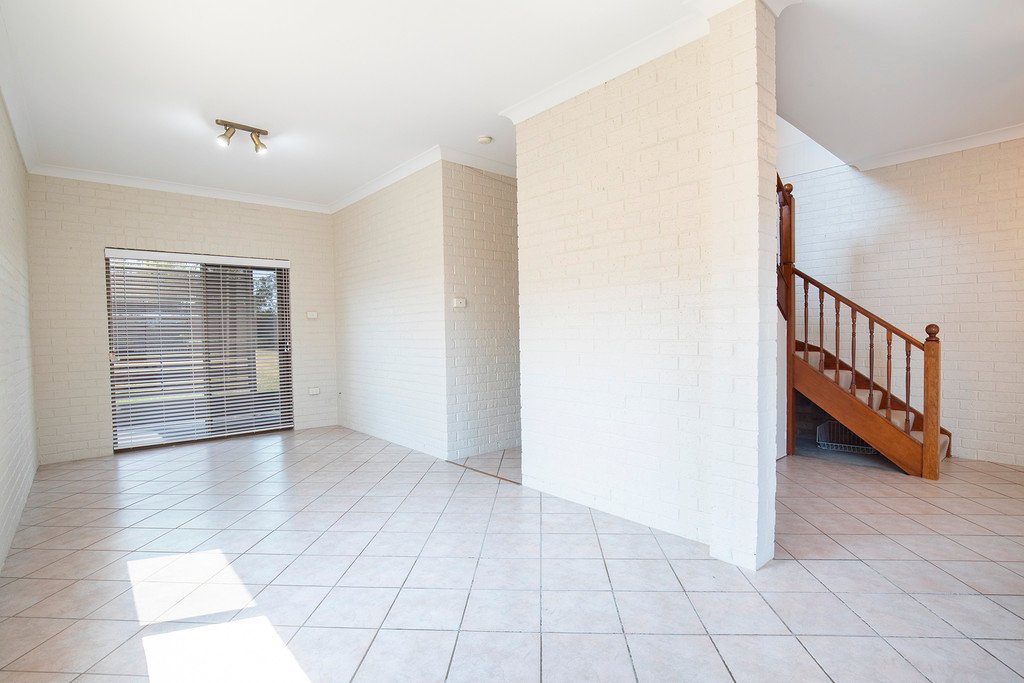 74 Bowden Street HEDDON GRETA 9