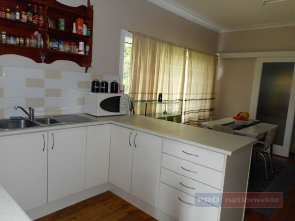 74 Broughton Street TUMUT 3