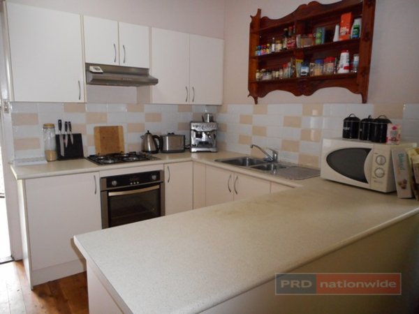 74 Broughton Street TUMUT 6
