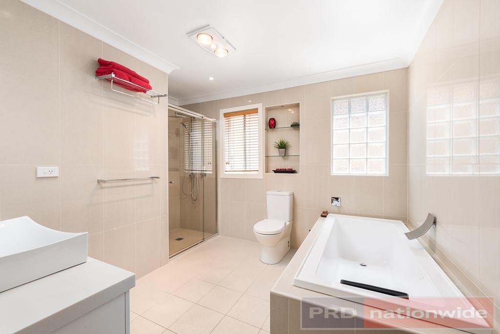 74 Burbank Avenue PICNIC POINT 7