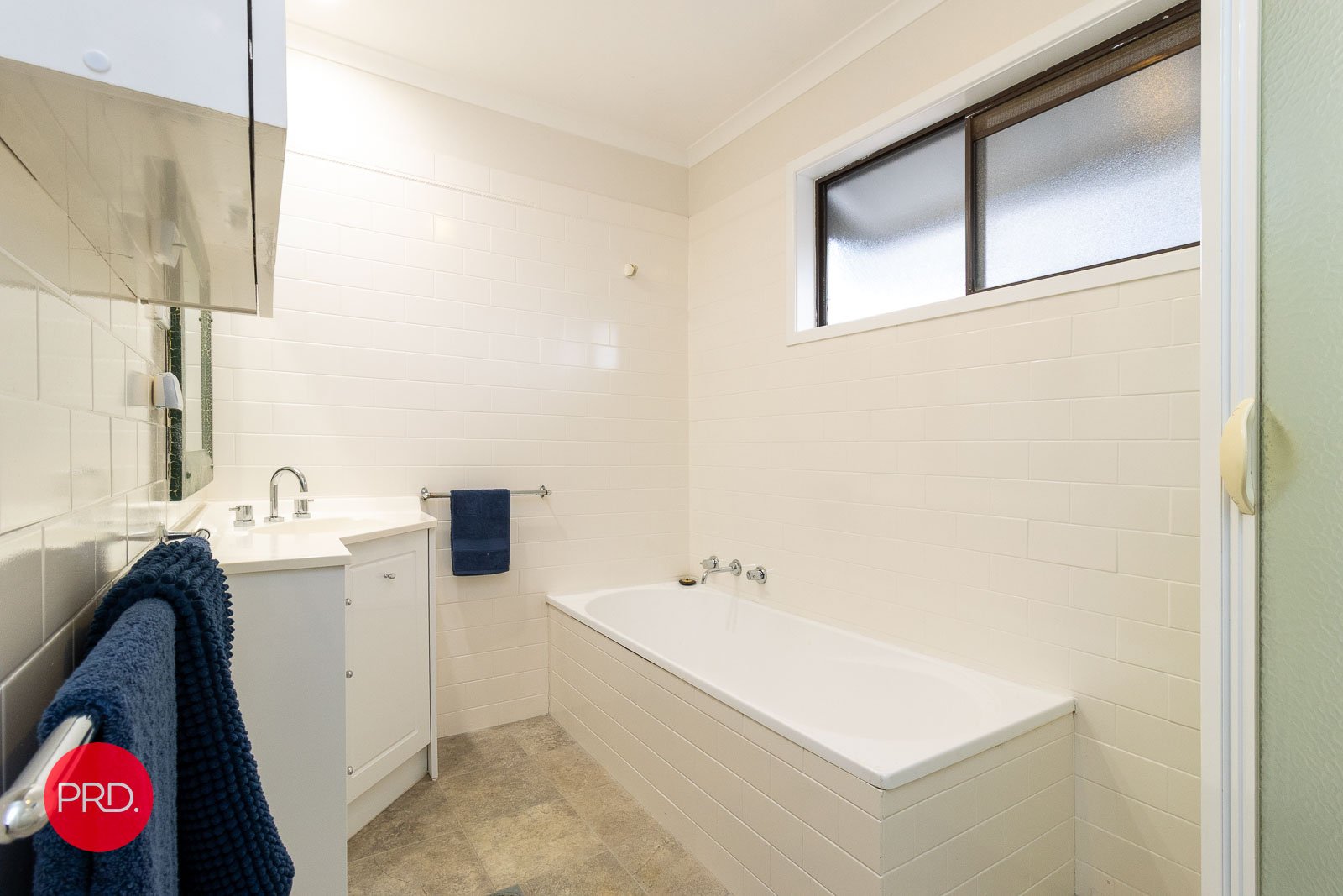 74 Butmaroo Street BUNGENDORE 12