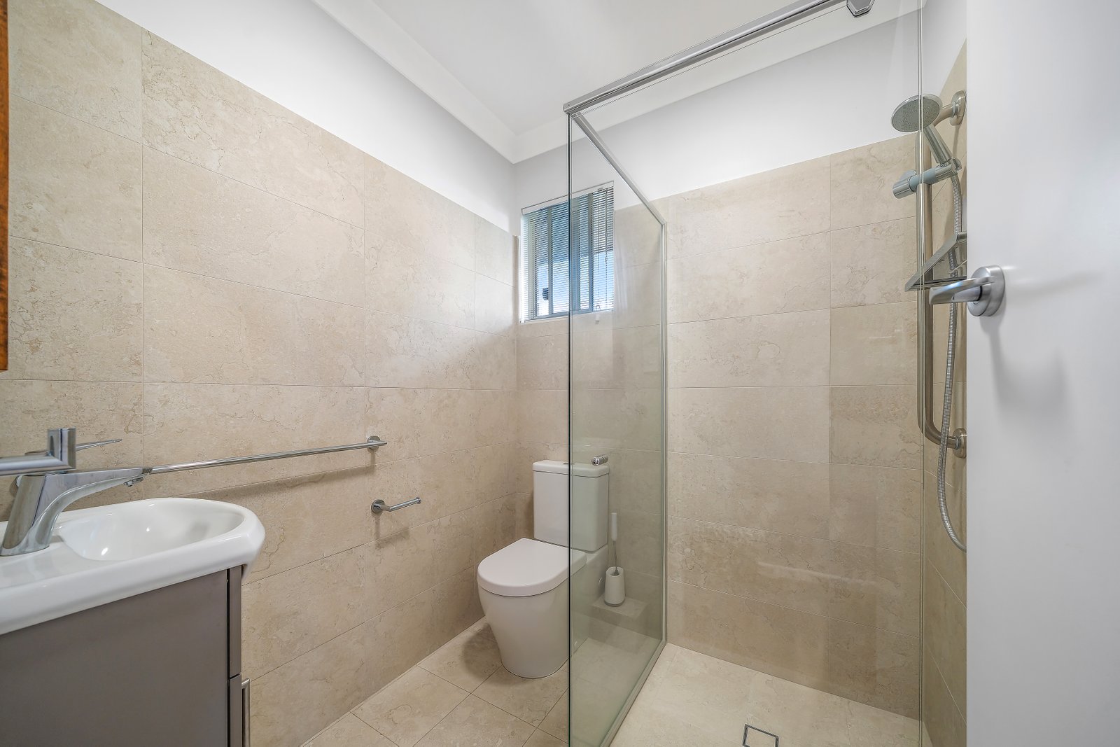 74 Camden Head Road DUNBOGAN 12