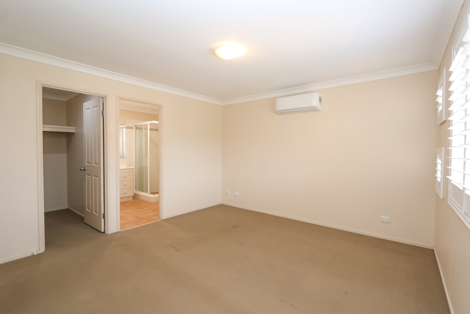 74 Crestwood Drive MOLENDINAR 10