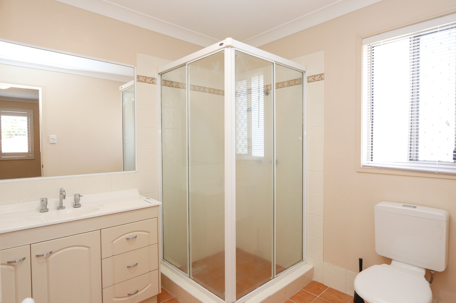 74 Crestwood Drive MOLENDINAR 11