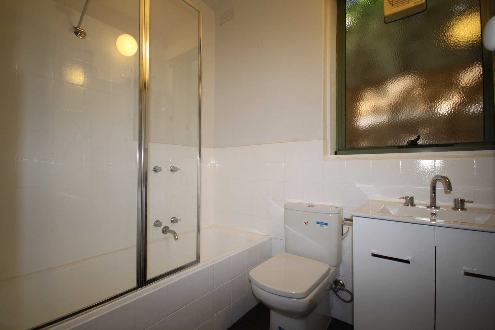 Gallery: 7/4 Dickens Street