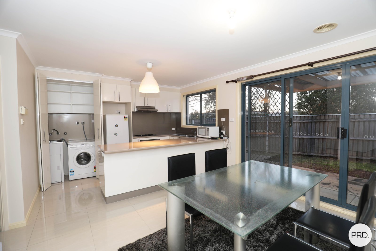 7/4 Dines Place BRUCE 3