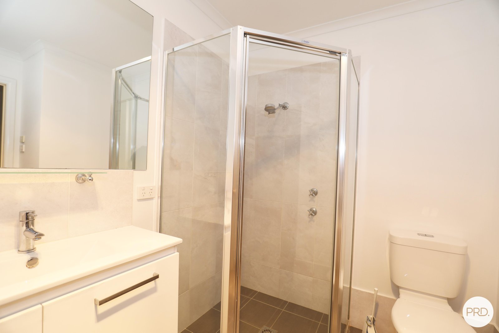 7/4 Dines Place BRUCE 9