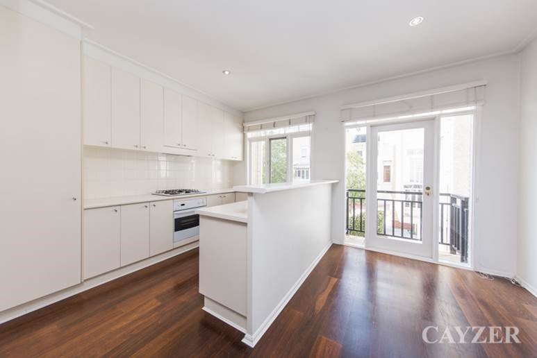 Gallery: 74 Esplanade West