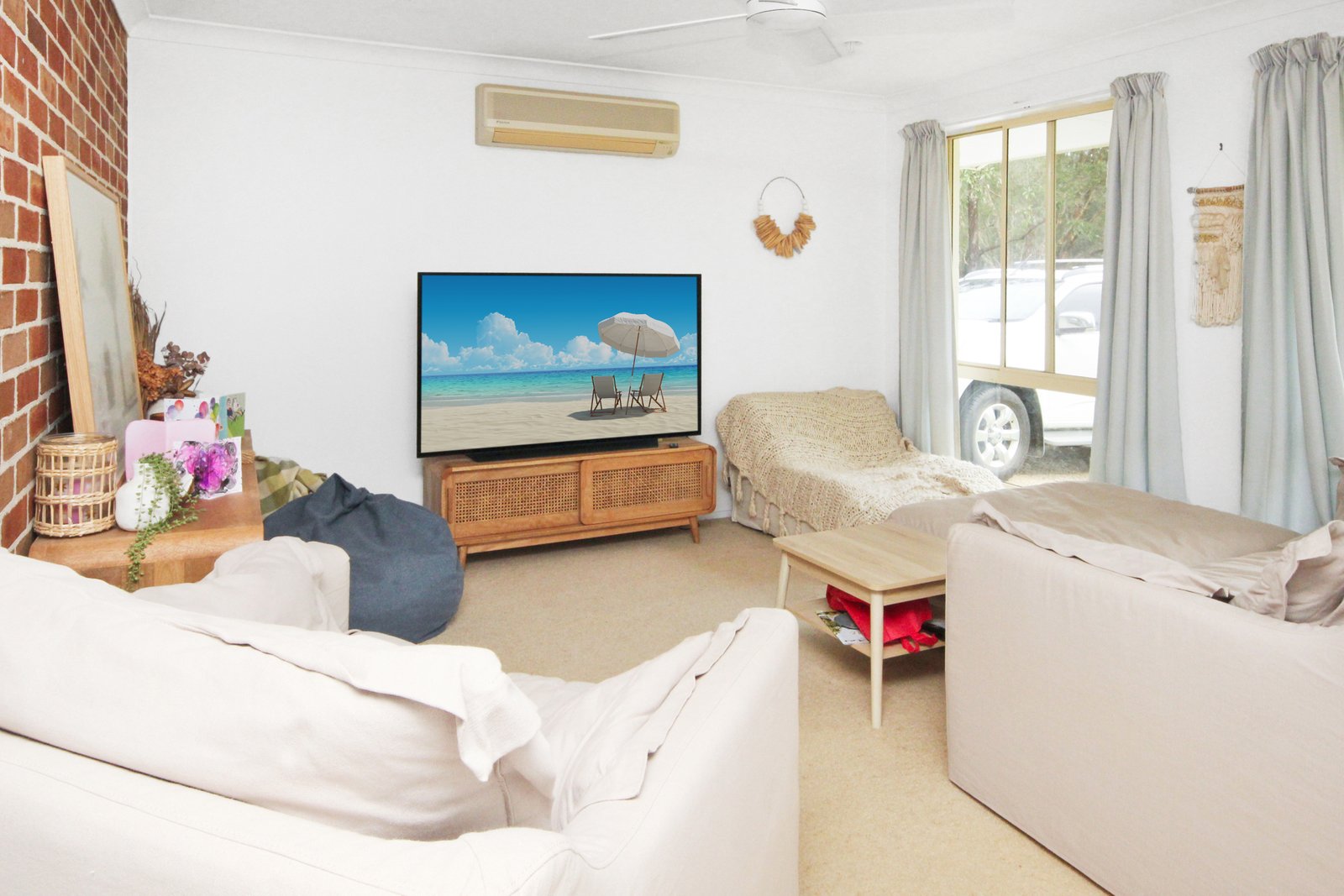 74 Explorers Way LAKE CATHIE 2