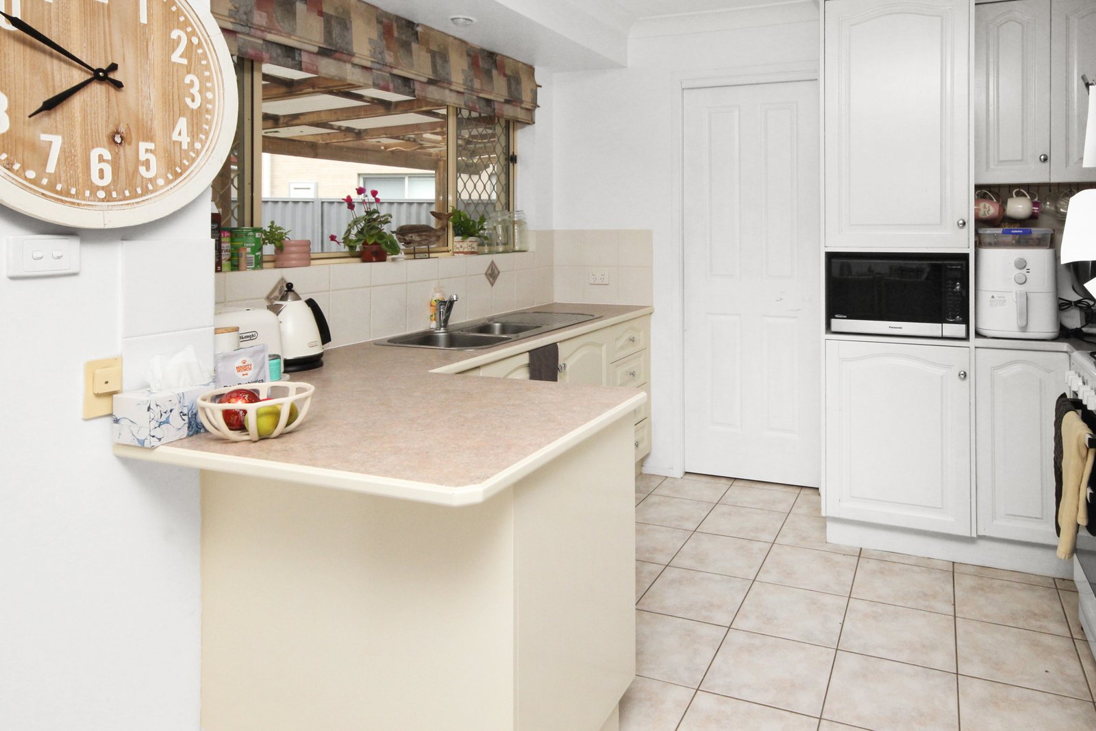 74 Explorers Way LAKE CATHIE 3