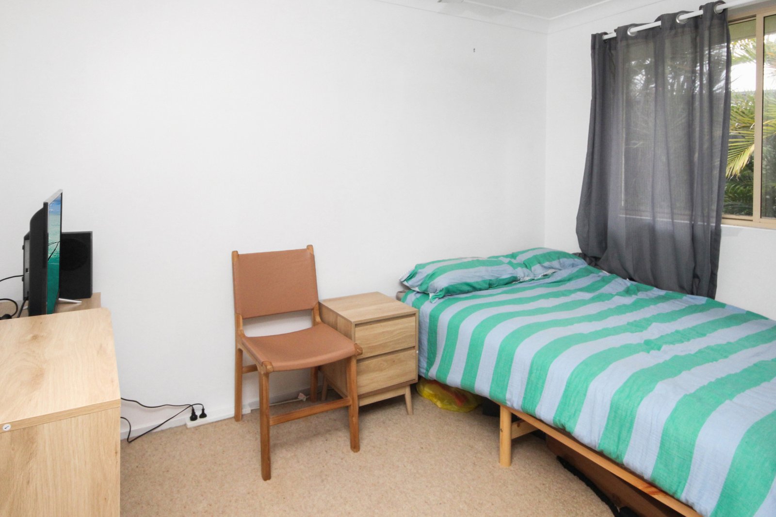 74 Explorers Way LAKE CATHIE 6