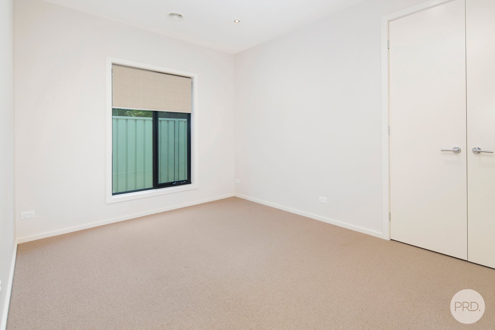 74 Faversham Avenue LAKE GARDENS 11