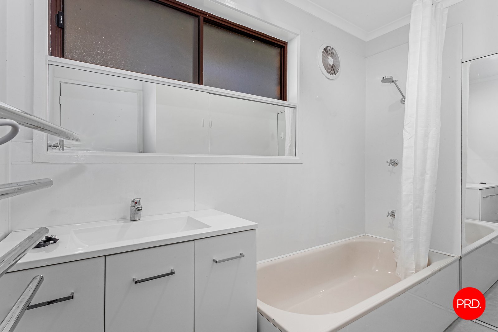 74 Gill Ave  CALIFORNIA GULLY 12