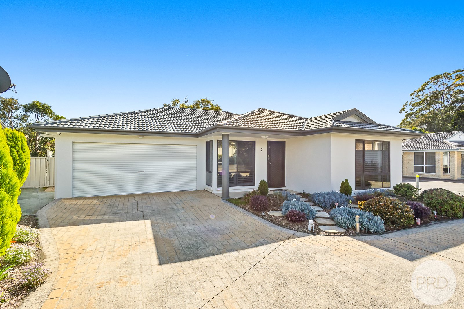 7/4 Helm Close SALAMANDER BAY 17