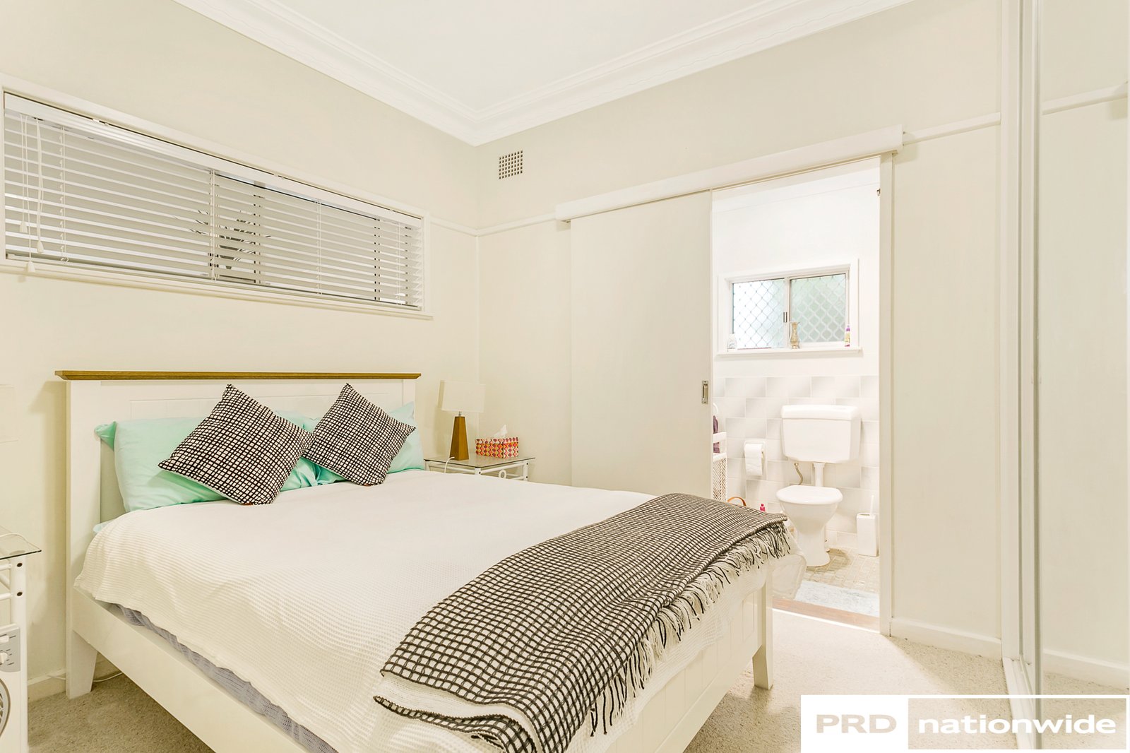 74 Hill Street TAMWORTH 15