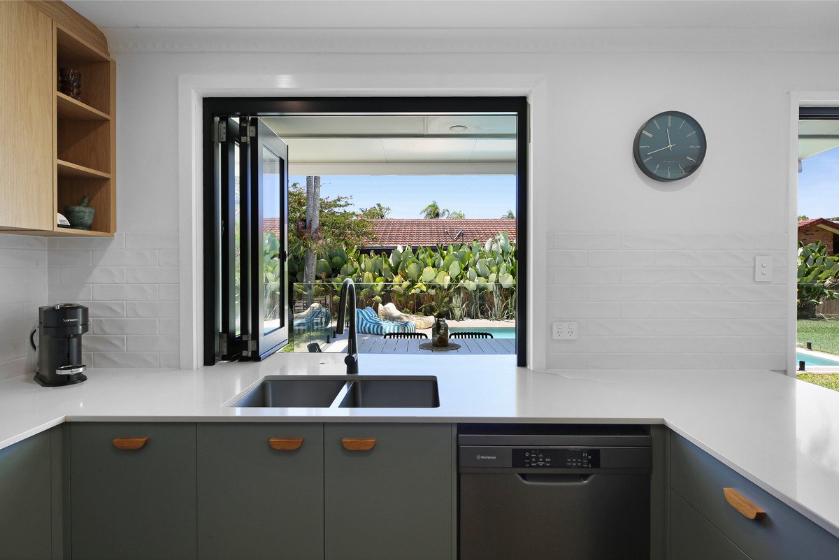 74 Ironbark Street Elanora 6