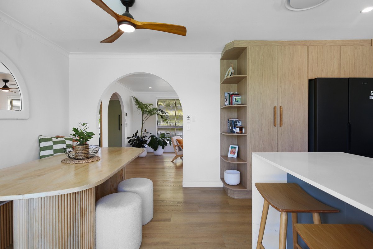 74 Ironbark Street Elanora 9