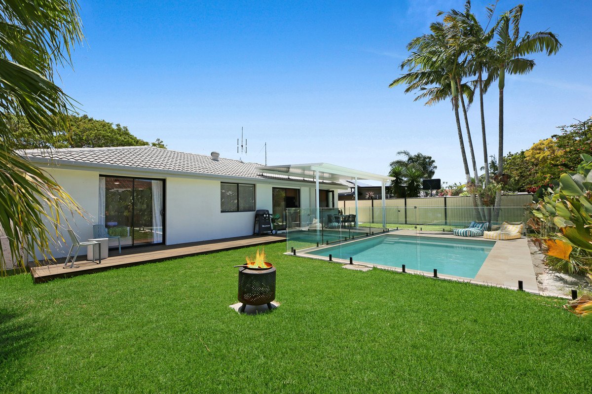 74 Ironbark Street Elanora 23