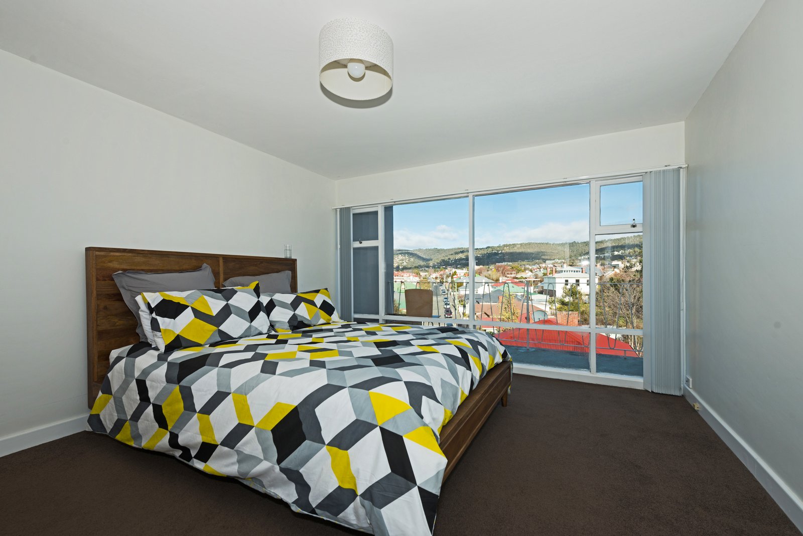 7/4 Jersey Street SANDY BAY 6