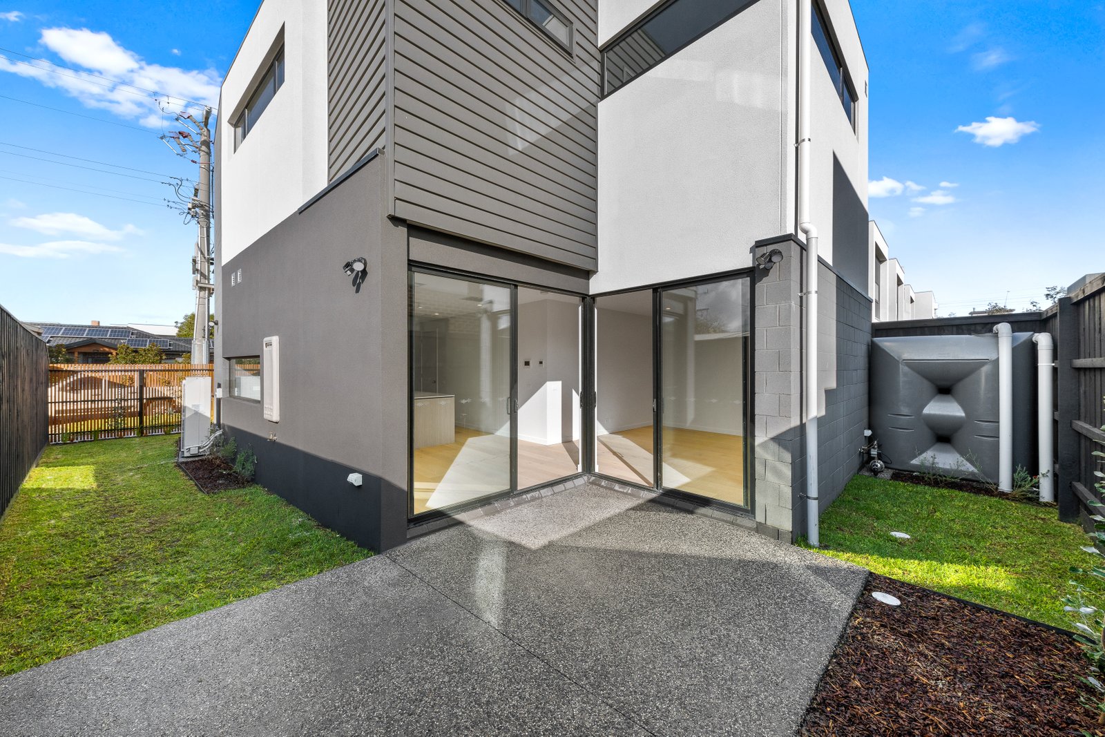 Gallery: 74 Laura Street