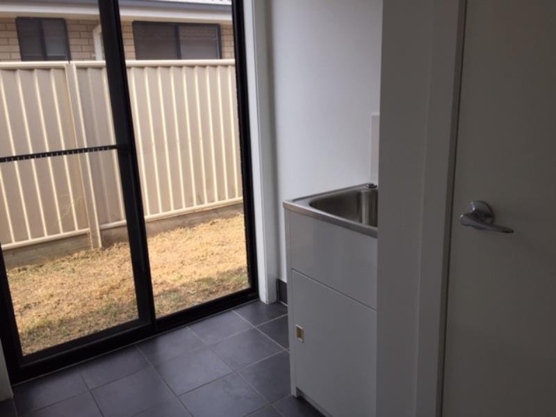 74 Marathon Street TAMWORTH 5