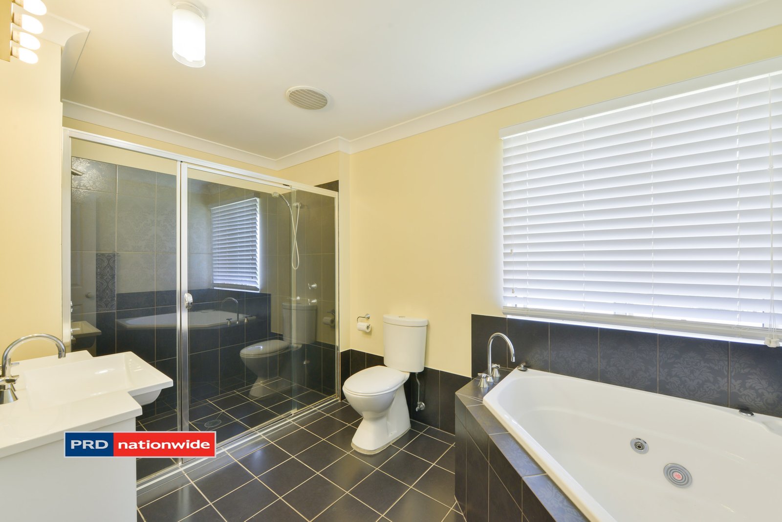74 Panorama Road TAMWORTH 7
