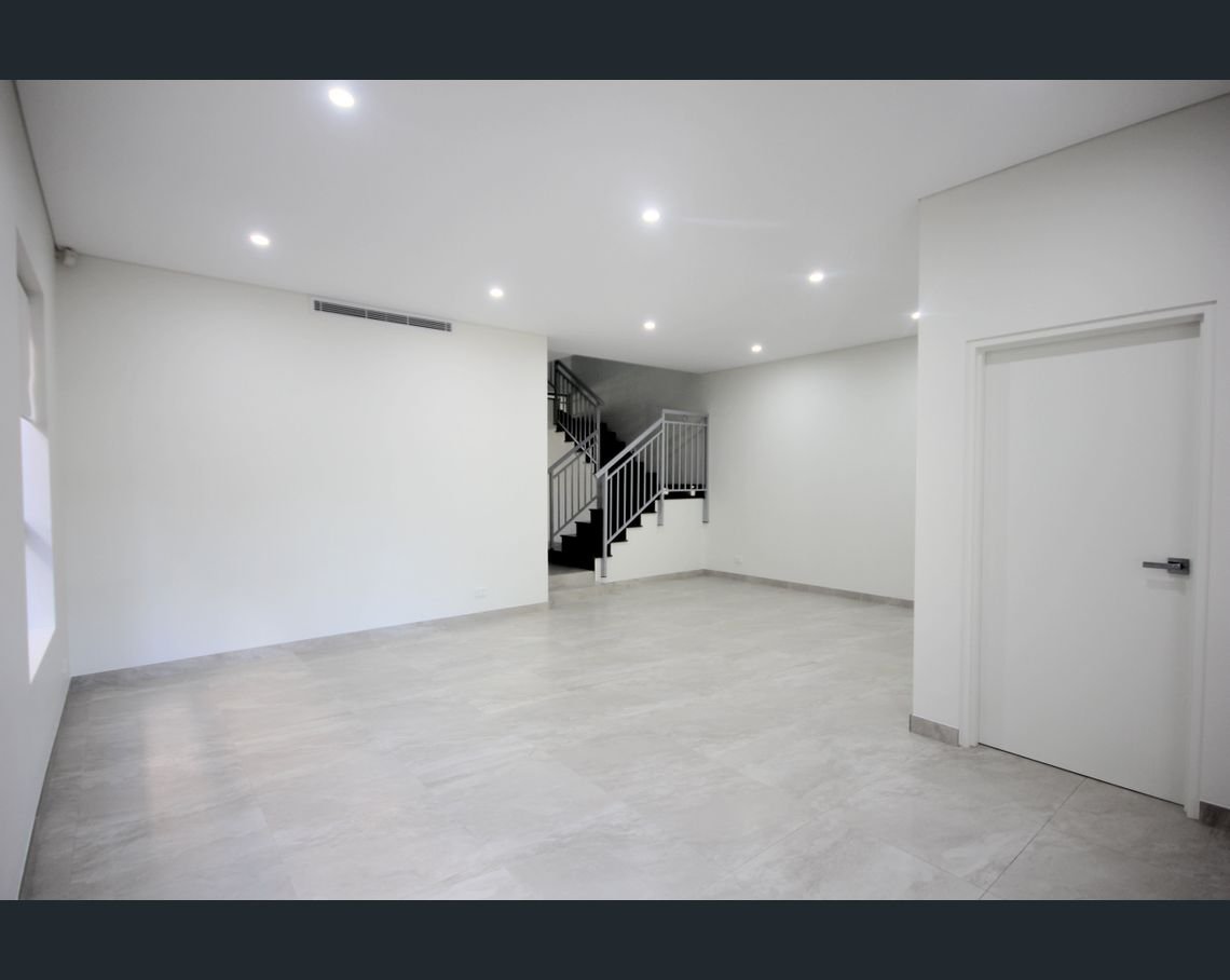 74 Payten Avenue ROSELANDS 2