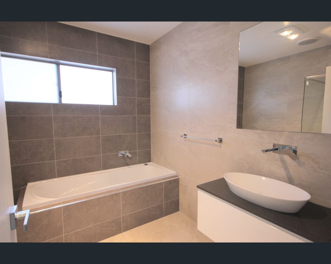 74 Payten Avenue ROSELANDS 5