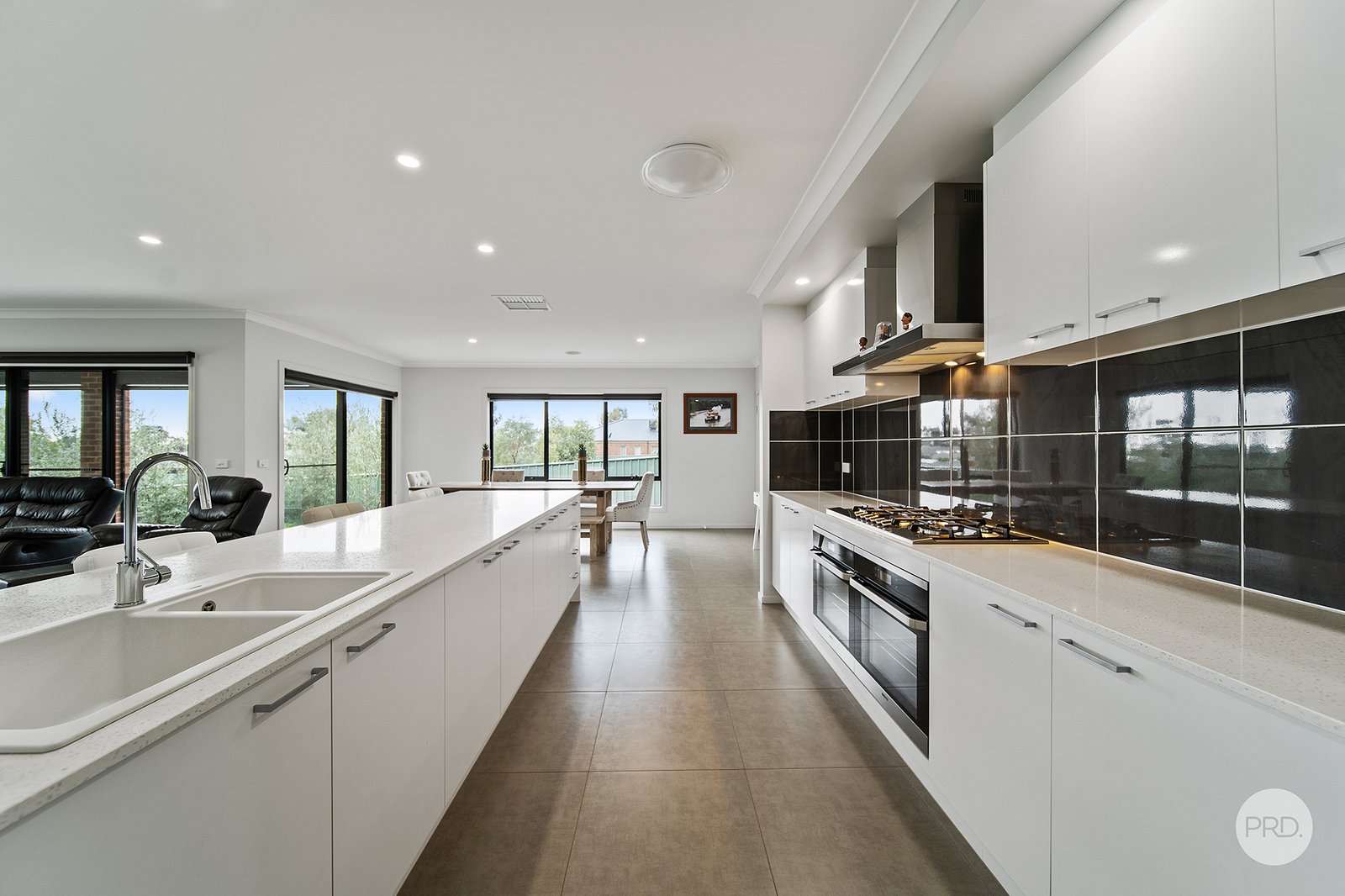 74 Queen Street KANGAROO FLAT 4