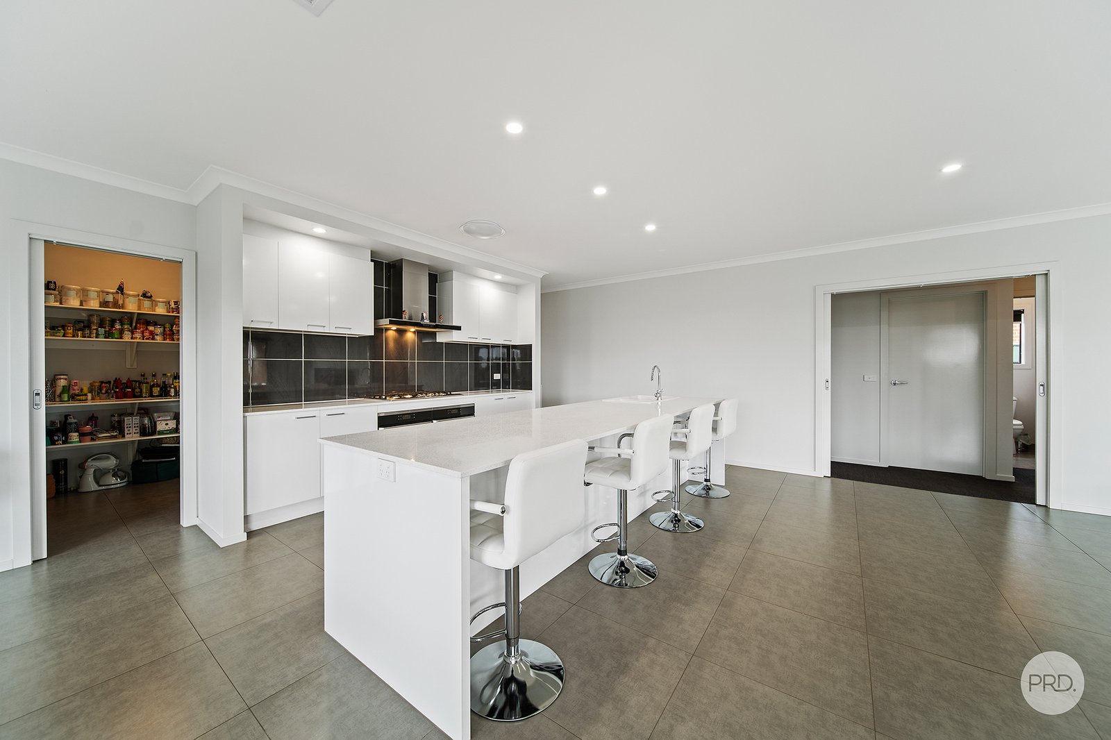 74 Queen Street KANGAROO FLAT 6