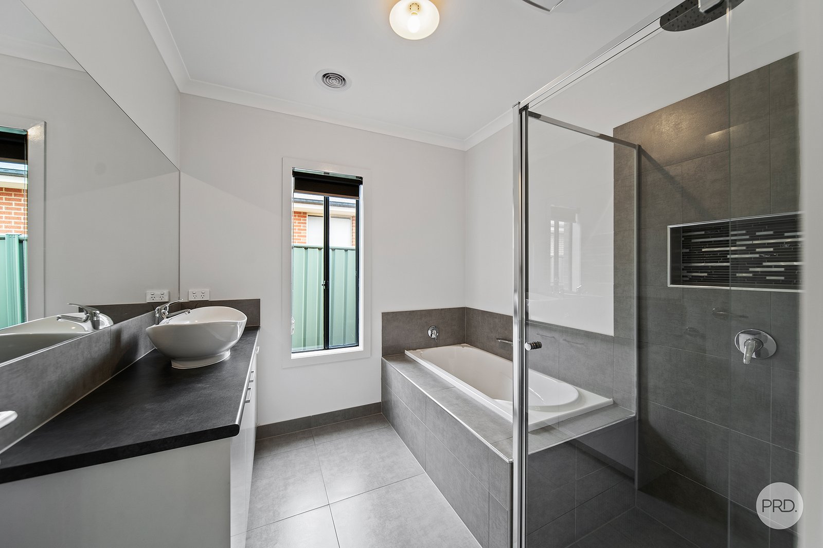 74 Queen Street KANGAROO FLAT 16