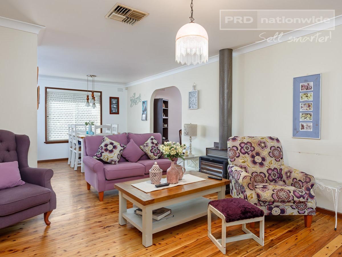 74 Raye Street TOLLAND 2